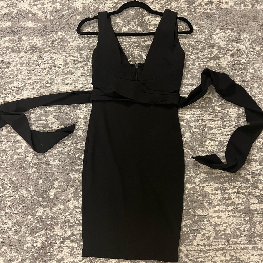 Black lulus dress
